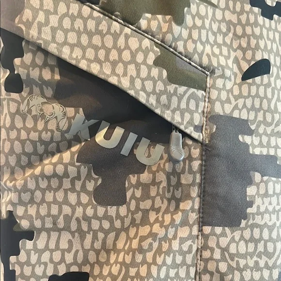 KUIU Camouflage Men's Pants - Picture 2 of 10